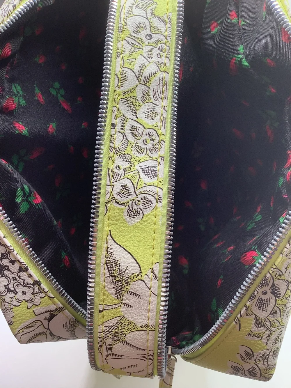 Betsey Johnson Lime Green Floral Cosmetic Bag with Wristlet Strap - NWOT